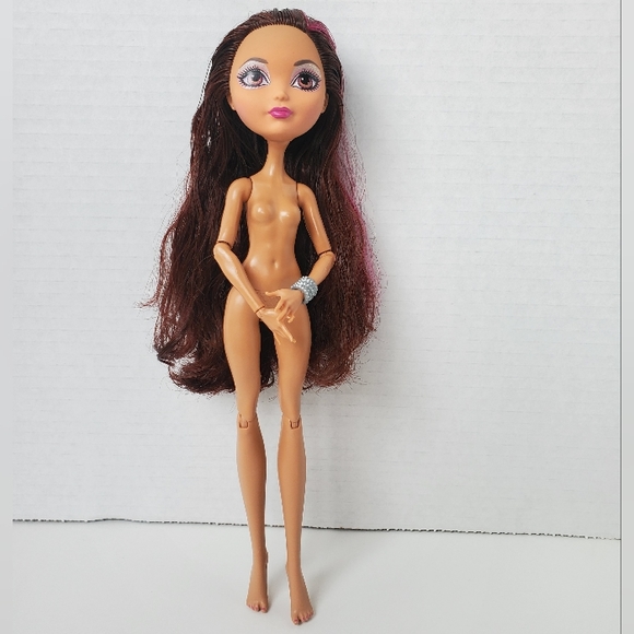 Ever After High Legacy Day Briar Beauty - Picture 3 of 9